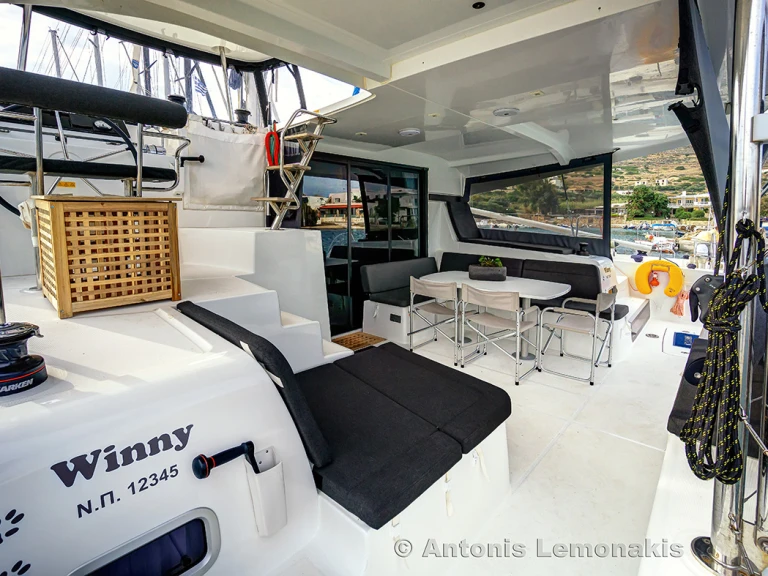 Alquiler de Catamarán, con o sin patrón Lagoon Ermoúpolis
