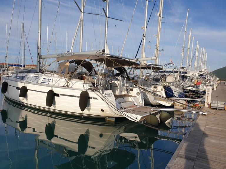 Alquiler de barcos Ligia barato de Cruiser 46