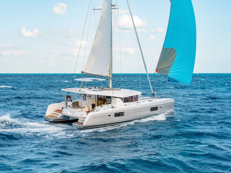 Alquiler de Catamarán, con o sin patrón Lagoon Seget Donji