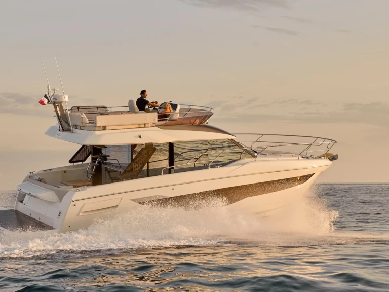 Alquiler Seget Donji - Prestige Yachts Prestige F4.3 en SamBoat