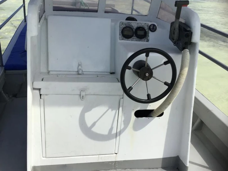 Alquiler Lancha en Pwani Mchangani - Chris Craft Calypso 26 Chris Craft Calypso 26