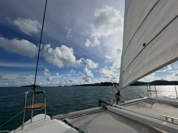 Alquiler Catamarán en Amphoe Mueang Phuket - Lagoon Lagoon 400 S2