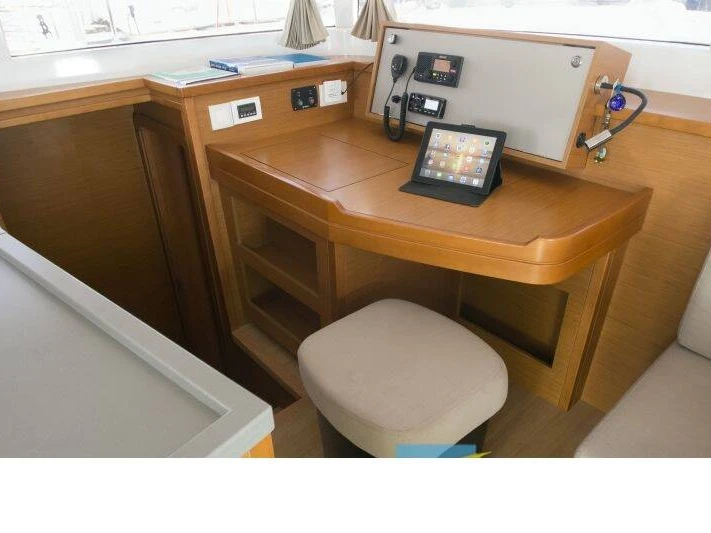 Catamarán para alquilar Álimos al mejor precio