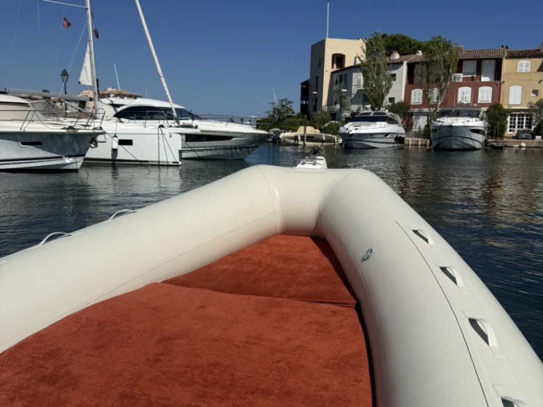 Alquiler de Neumática, con o sin patrón Stylmer Port Grimaud