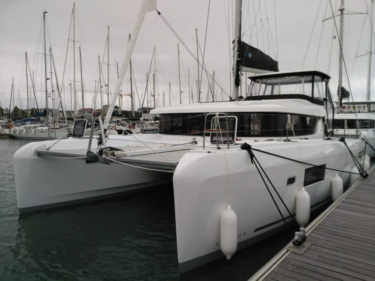 Catamarán para alquilar Bas du Fort al mejor precio
