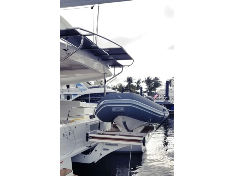Alquiler de barcos Le Marin barato de Lagoon 46 Luxe A/C