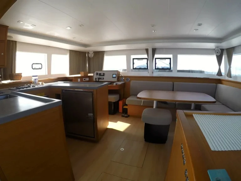 Catamarán para alquilar Bas du Fort al mejor precio
