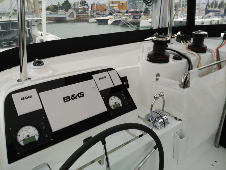 Alquiler Catamarán Lagoon con o sin  título de navegación