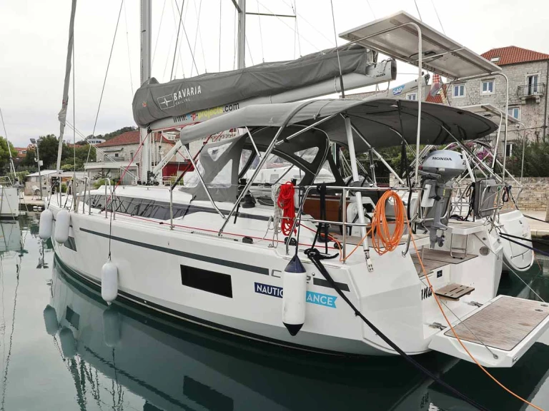 Bavaria Bavaria C42 de alquiler a Zadar