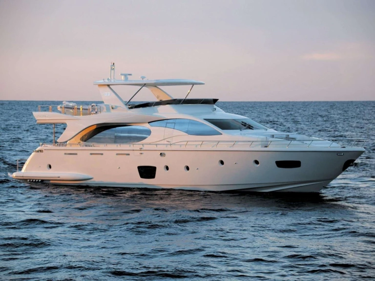 Yate de lujo para alquilar Corfú al mejor precio
