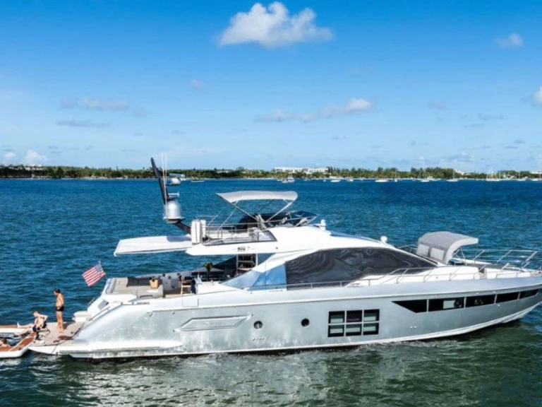 Alquiler de Azimut Water You Doing en Miami