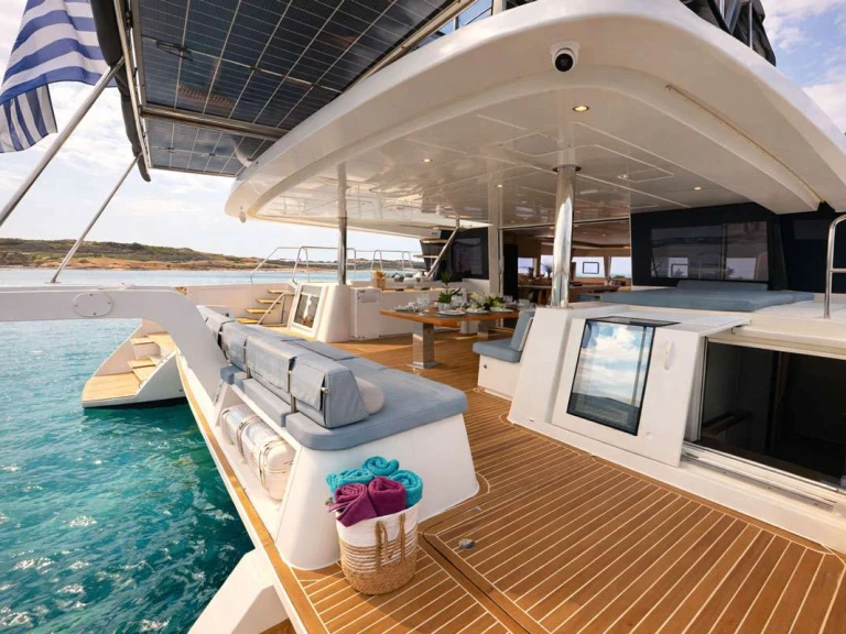 Alquiler de embarcaciones Lagoon ROYAL DESTINY enAtenas en Samboat