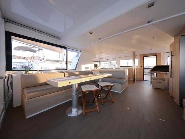Catamarán para alquilar Trogir al mejor precio