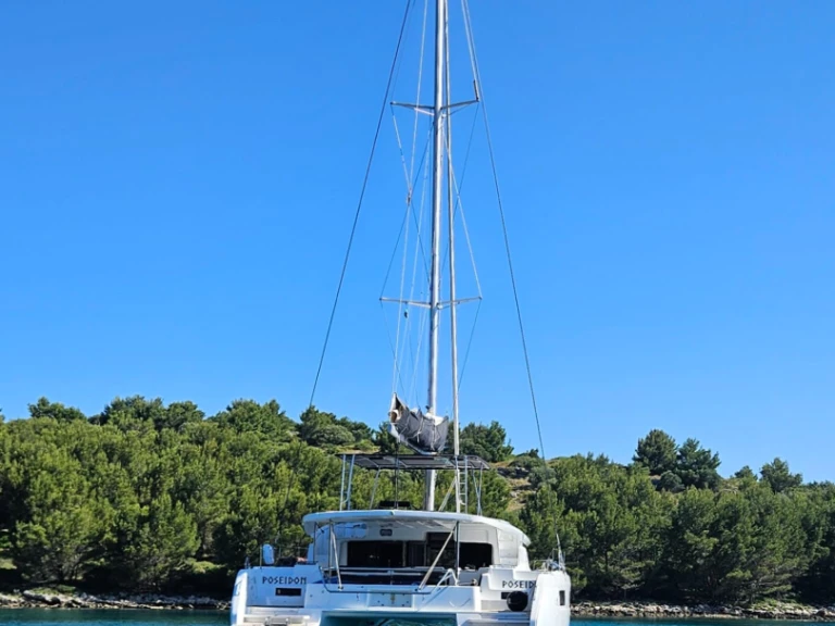 Catamarán para alquilar Rogoznica al mejor precio