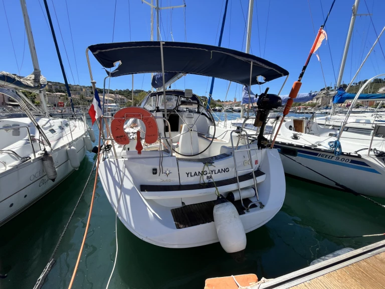 Alquiler Velero Jeanneau con o sin  título de navegación