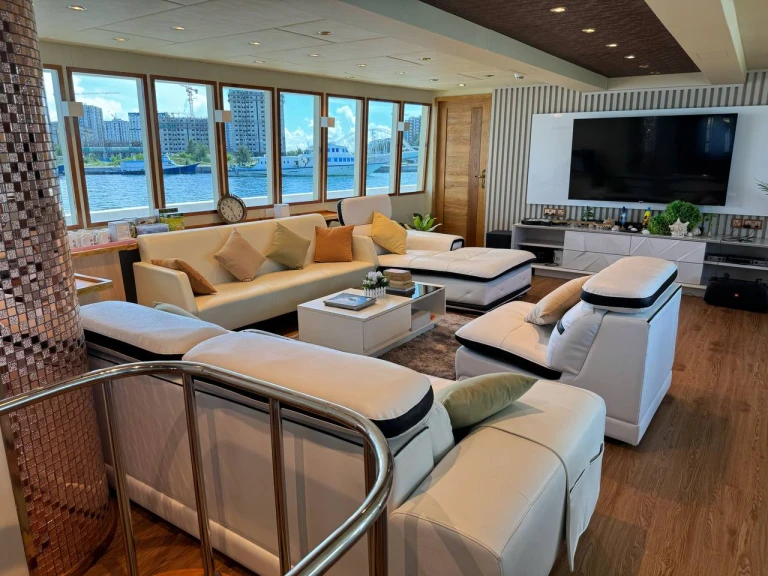 Alquiler Malé - Custom Made custom en SamBoat