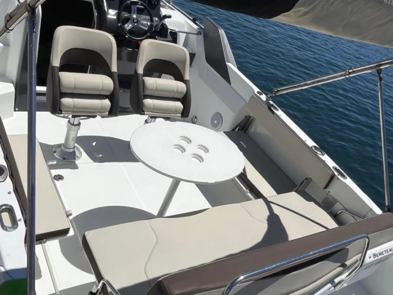 Alquiler de Bénéteau Flyer 7.7 SUNdeck en Marsella