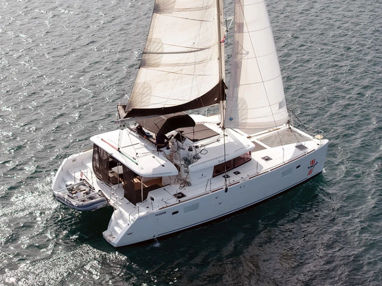 Catamarán para alquilar Šibenik al mejor precio