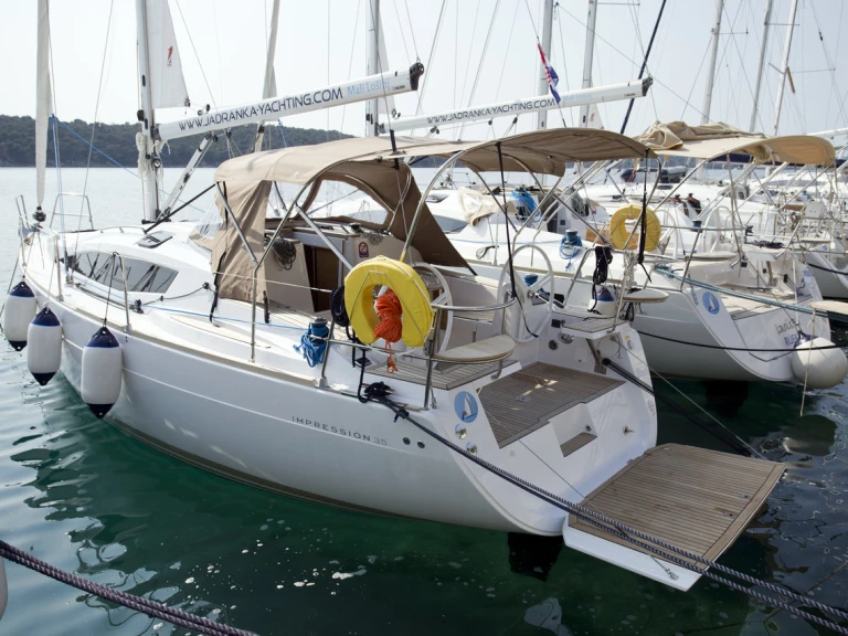 Alquiler de embarcaciones Elan Impression 35 enPunat en Samboat