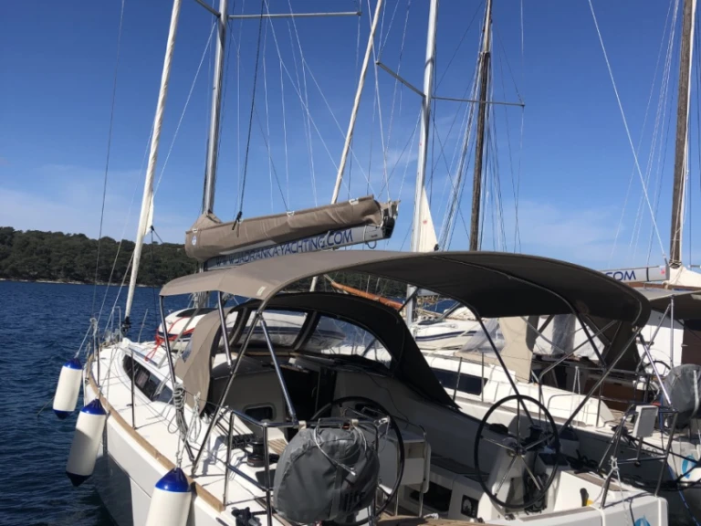 Alquiler Punat - Jeanneau Sun Odyssey 349 en SamBoat