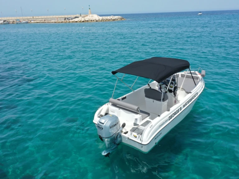 Alquiler de embarcaciones Karel KAREL ITHAKA 550 enLatchi en Samboat