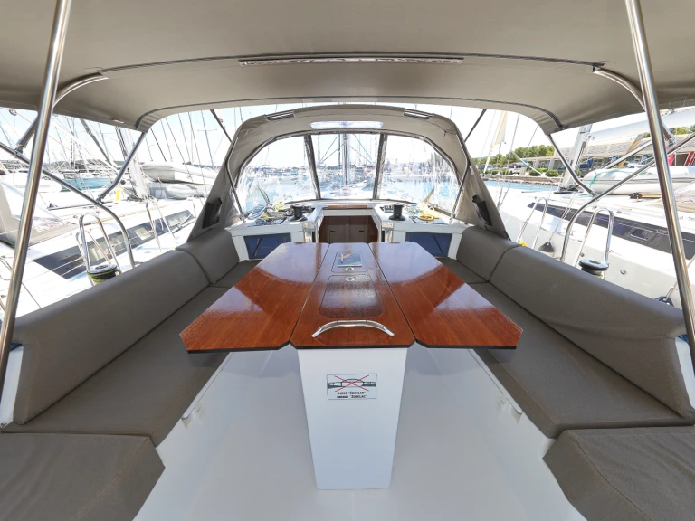 Alquiler de Dufour Dufour 44 en Trogir