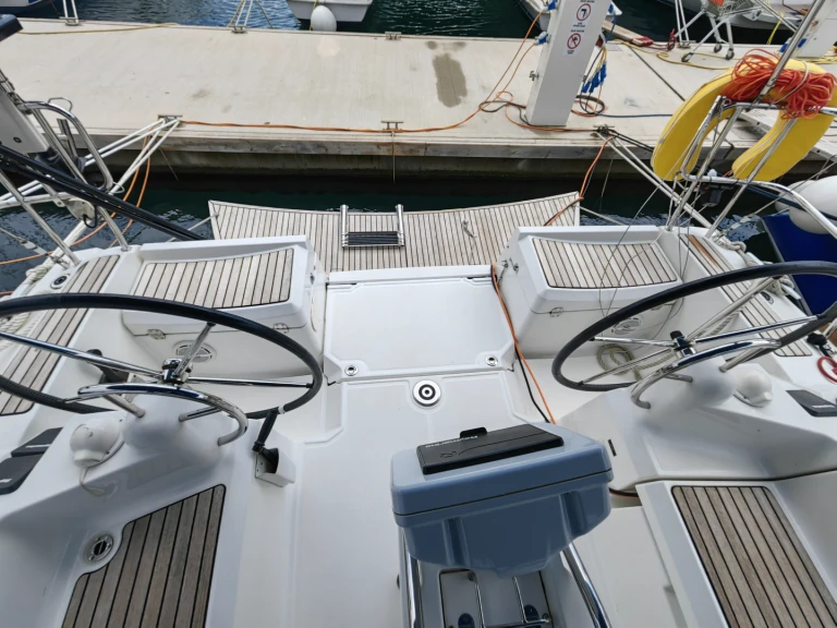 Velero para alquilar Punat al mejor precio