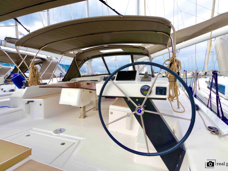 Velero para alquilar Olbia al mejor precio