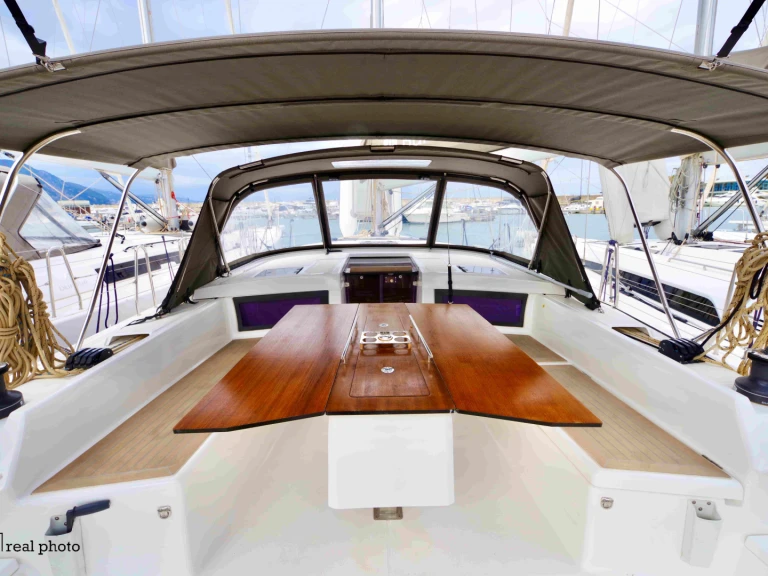 Dufour Dufour 470 de alquiler a Olbia