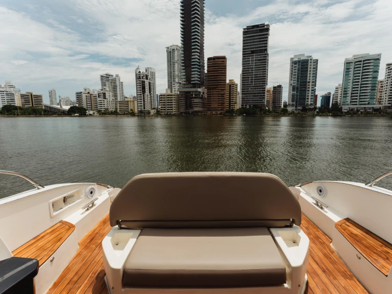Alquiler Barco de motor en Cartagena - Custom Made custom