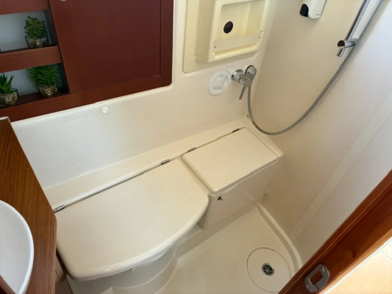 Alquiler de Hanse Hanse 385 en Lávrio