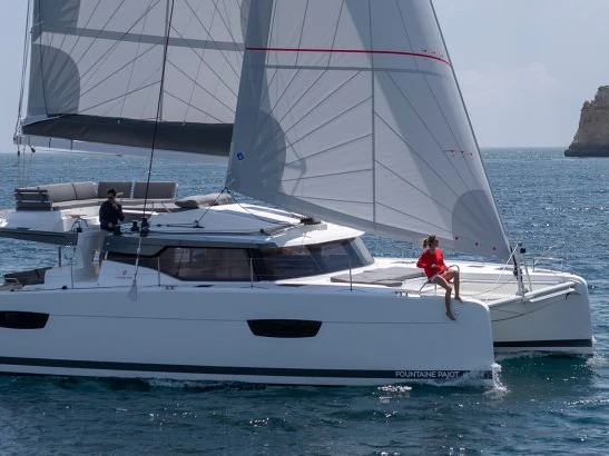 Catamarán para alquilar Adaköy al mejor precio