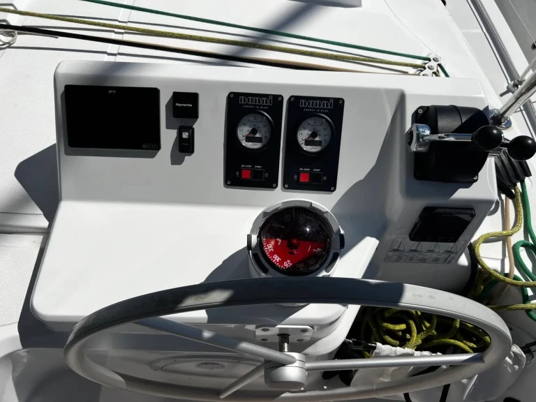 Catamarán para alquilar Plataniás al mejor precio