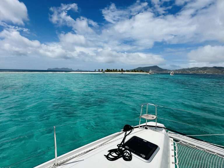 Alquiler de barcos Le Marin barato de Lagoon 42