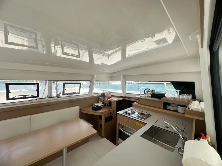 Alquiler de barcos Bormes-les-Mimosas barato de Excess 11 (6 cab.)