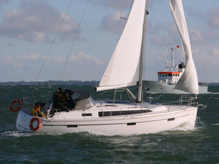 Bavaria Cruiser 37 de alquiler a Heiligenhafen