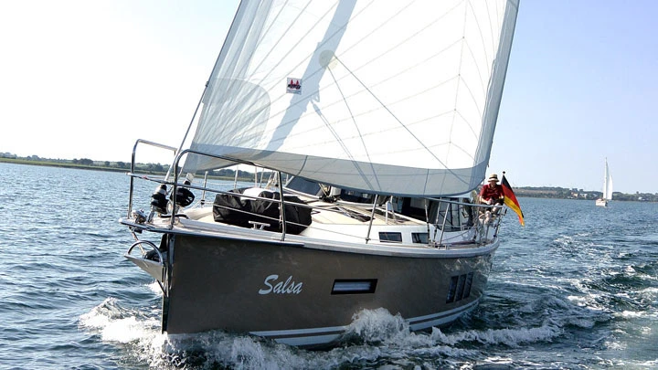Velero para alquilar Barth al mejor precio