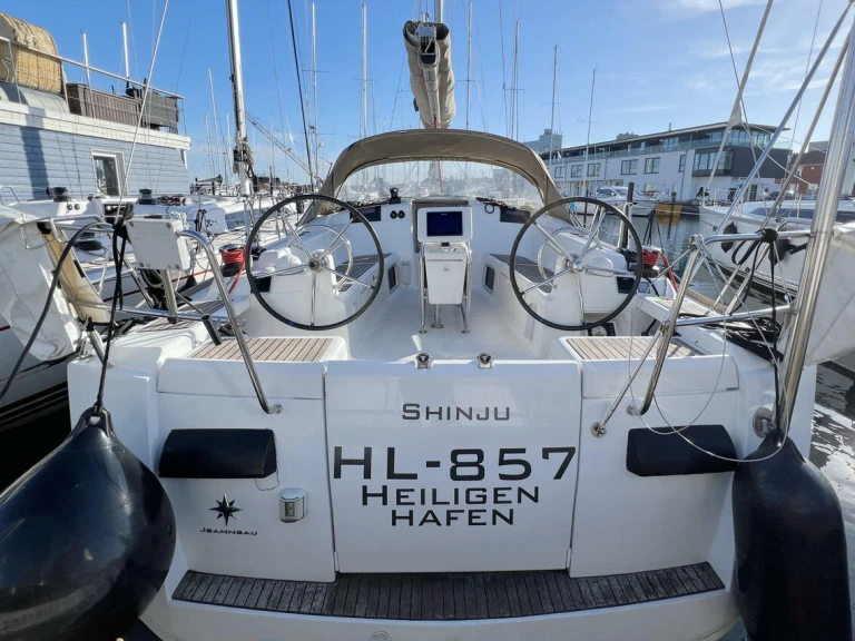 Alquiler de embarcaciones Jeanneau Sun Odyssey 409 enHeiligenhafen en Samboat