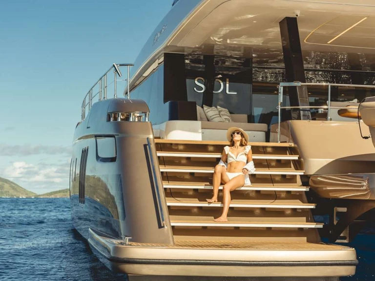 Alquiler de Sunreef SOL en Caribe