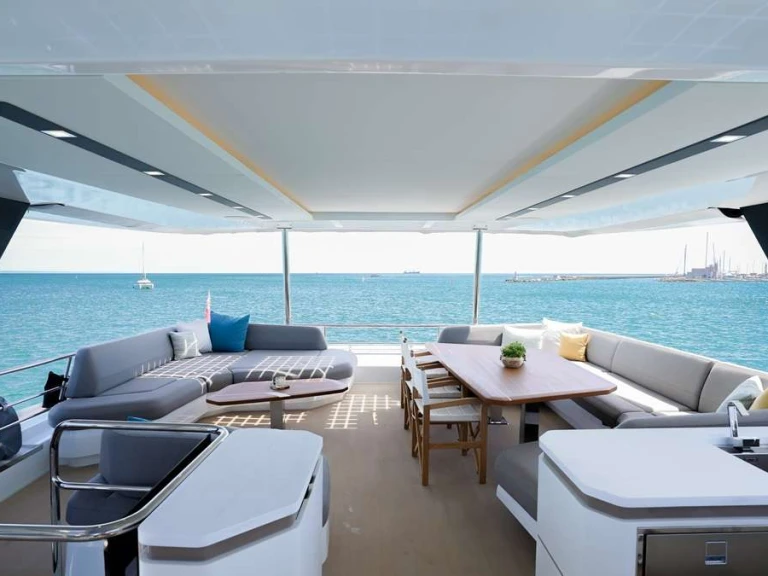 Alquiler Yate de lujo Fountaine Pajot con o sin  título de navegación