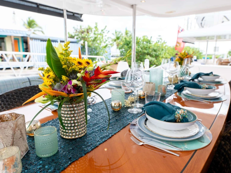 Alquiler Yate de lujo en Bahamas - Horizon MUCHO GUSTO
