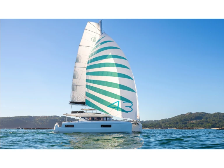 Alquiler Catamarán Lagoon con o sin  título de navegación