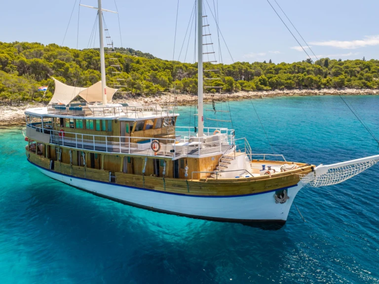 Alquiler de embarcaciones Custom NOVI DAN enTrogir en Samboat