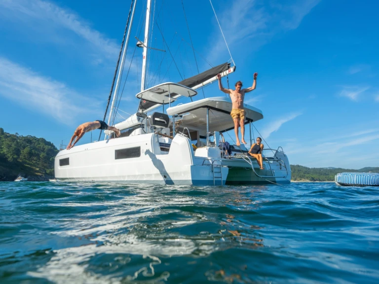 Alquiler de Catamarán, con o sin patrón Lagoon Rogoznica