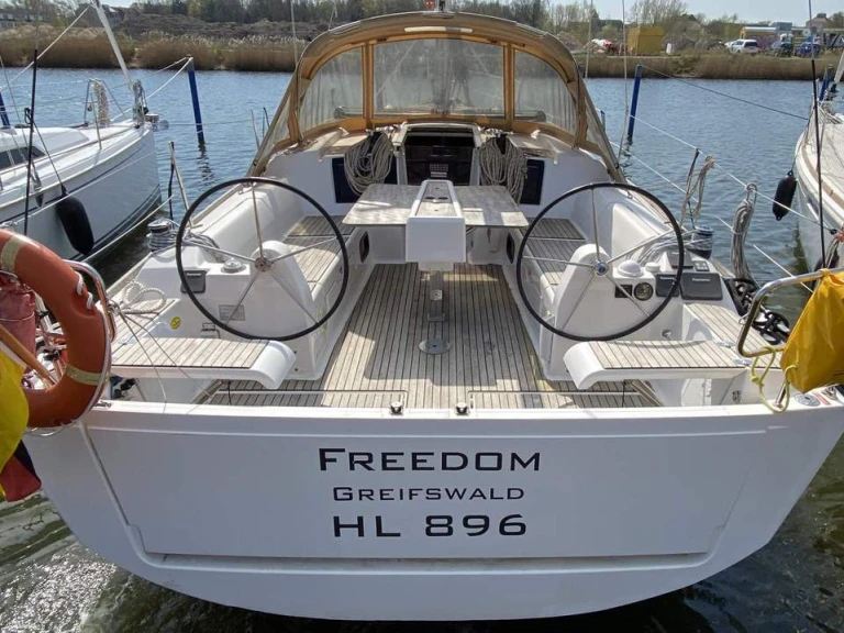 Alquiler Velero en Barth - Dufour Dufour 382 Grand Large