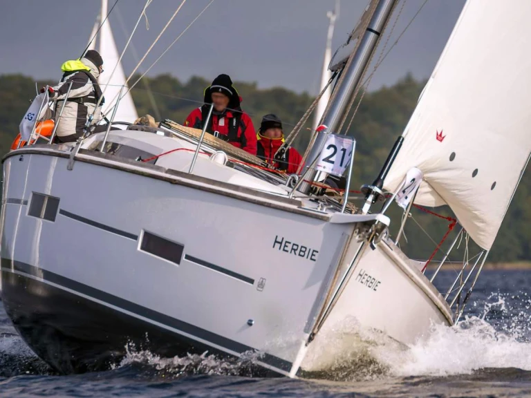 Dufour Dufour 382 Grand Large de alquiler a Flensburg