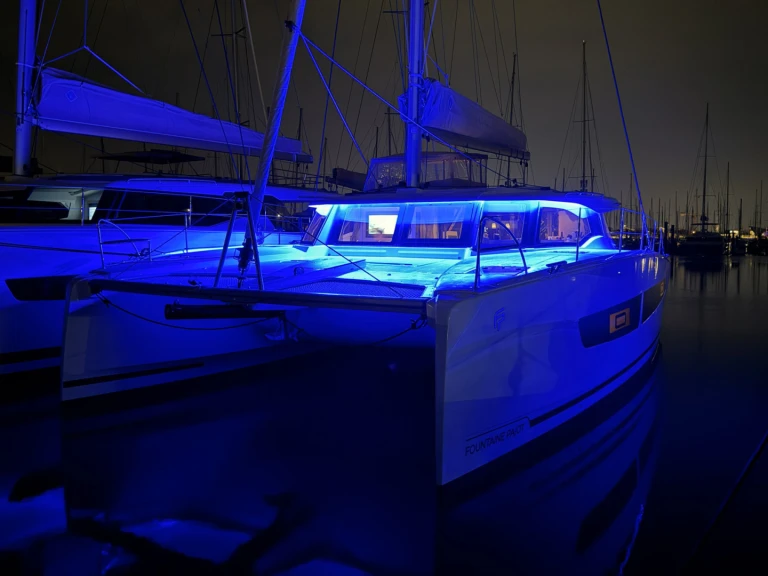 Alquiler de Catamarán, con o sin patrón Fountaine Pajot Can Pastilla