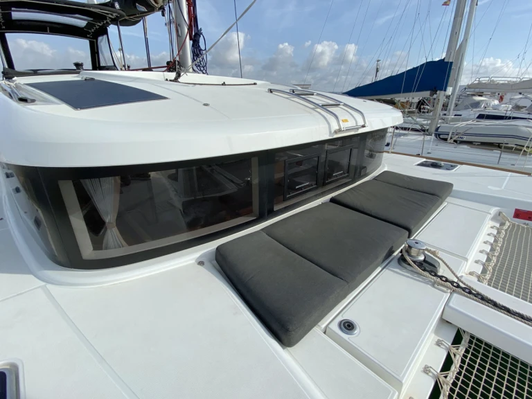 Alquiler de Catamarán, con o sin patrón Lagoon Can Pastilla