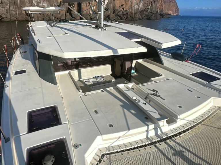 Alquiler de Catamarán, con o sin patrón Leopard Catamarans / Robertson & Caine Can Pastilla
