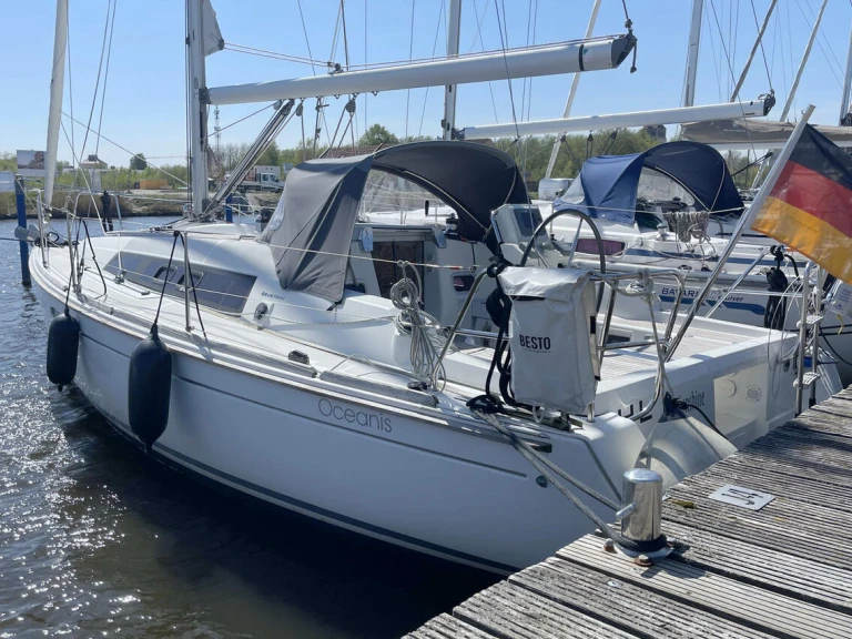 Velero para alquilar Barth al mejor precio